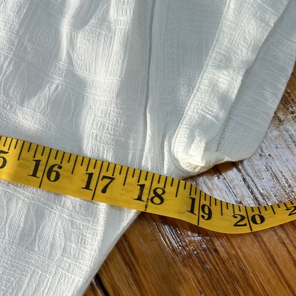 Wit & Wisdom white sleeveless blouse. Size XS.  Great condition. - Picture 6 of 11